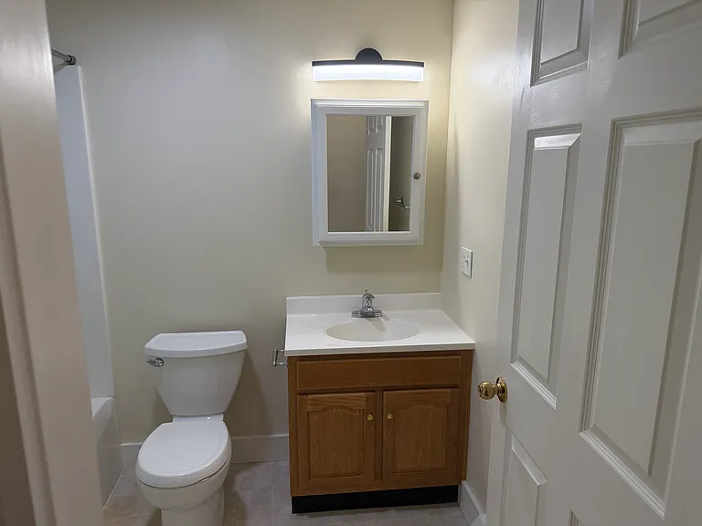 36 Main St #6 — Photo 7