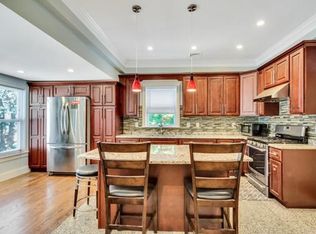 32 Sumner St ROOM 2-5, Dorchester, MA 02125