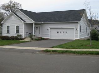 68 Chapman Chase #68, Windsor Locks, CT 06096