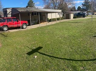 300 Southview Dr, Arcade, NY 14009