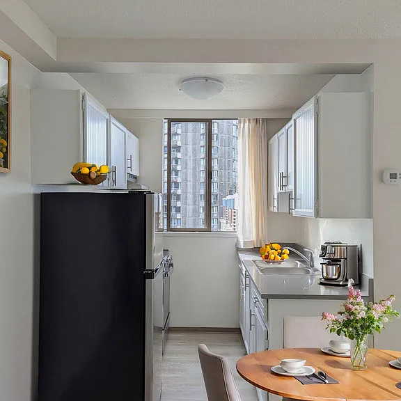 1150 Jervis St — Photo 24