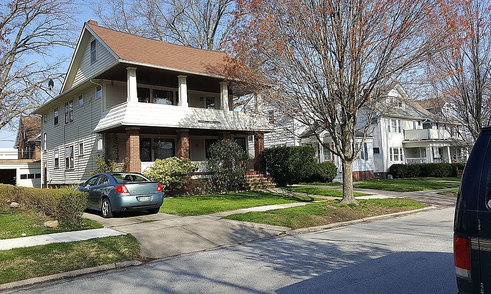 1st image of 1566 Parkwood Rd
