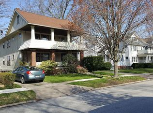 1566 Parkwood Rd, Lakewood, OH 44107
