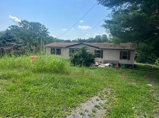 104 Sunnydale Ct, Vinton, VA 24179