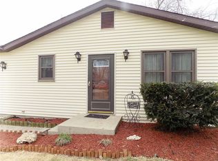 230 Vine St, Moro, IL