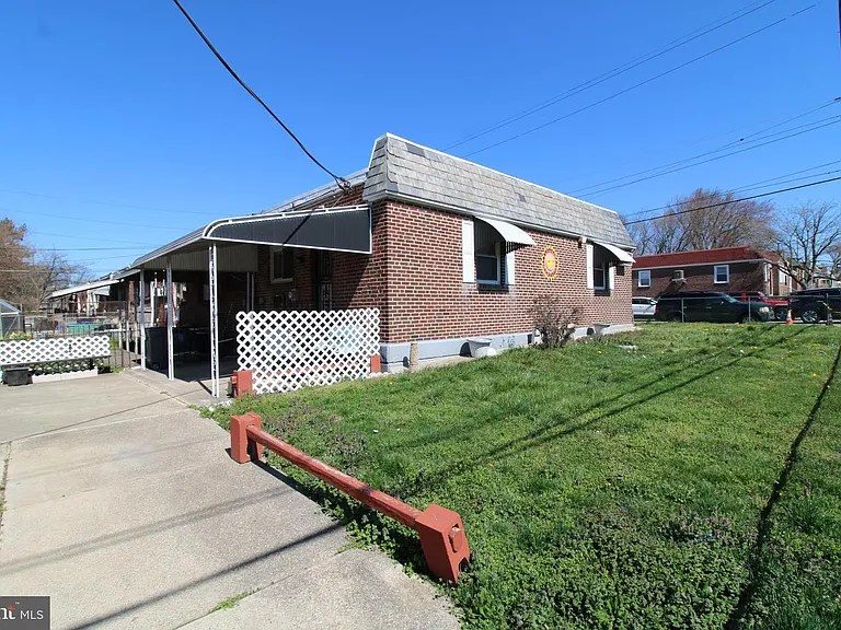 2250 S 56th St — Photo 13