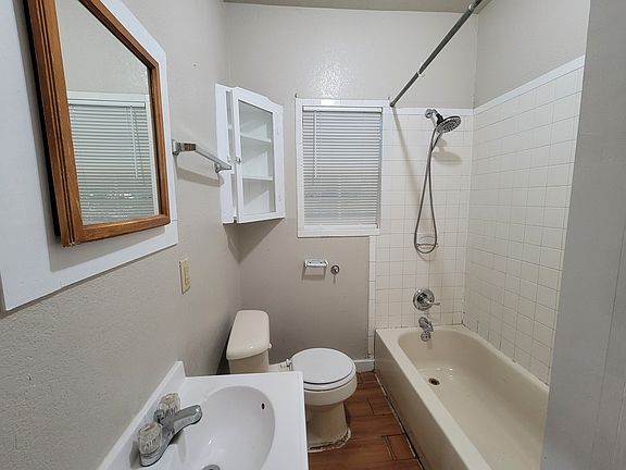 5th image of 1812 Avenue I