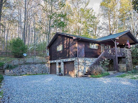 2nd image of 140 Banjo Branch Rd