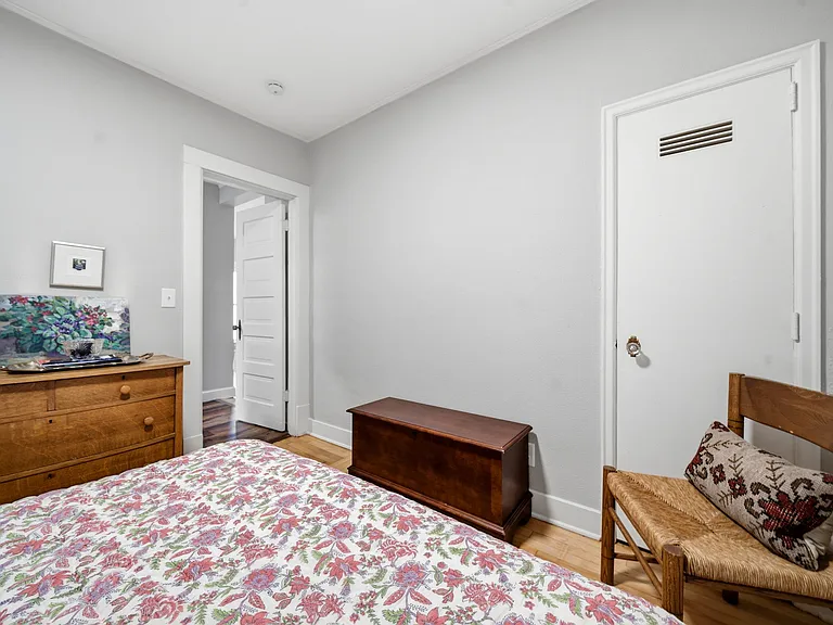 1527 Madison St NE #2 — Photo 18