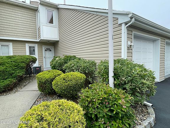 2nd image of 60 Cedar Avenue #8