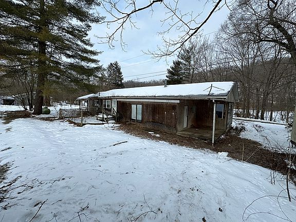 4th image of 96 Sycamore Rd
