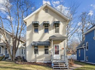 1411 Jersey Ridge Rd, Davenport, IA 52803