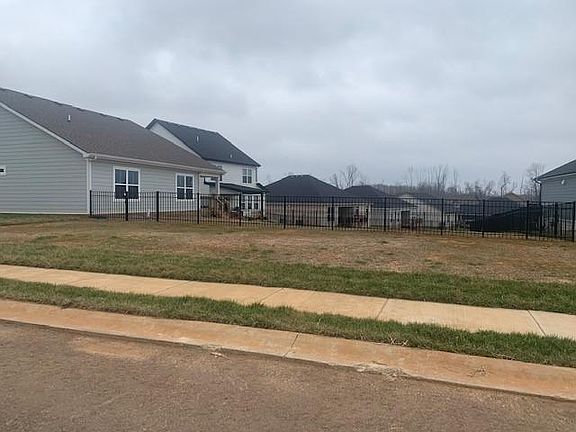 3rd image of 900 Frog Gip Pond Ct