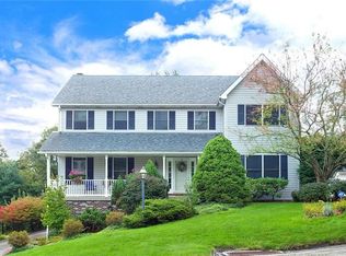 1040 Manor Vue Ct, Delmont, PA
