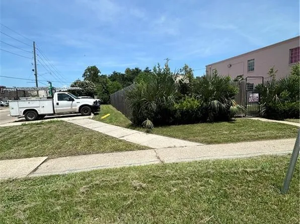 4041-4043 Georgetown Dr, Metairie, LA 70001