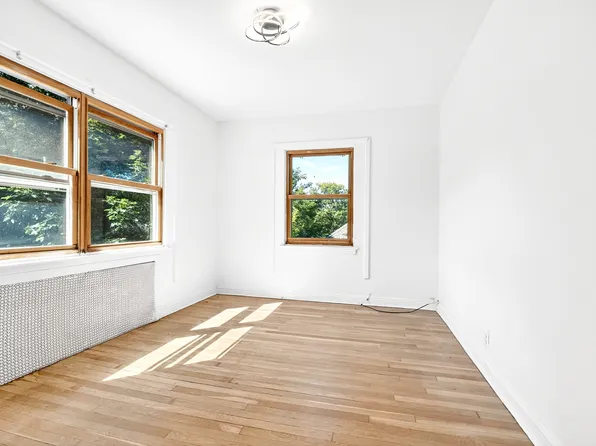 6015 Independence Avenue image 53 of 85