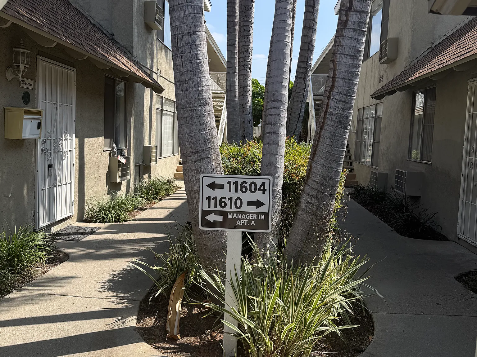 Quiet Park Apartments — Photo 1