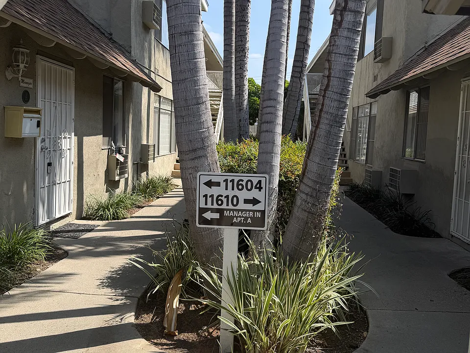 Quiet Park Apartments