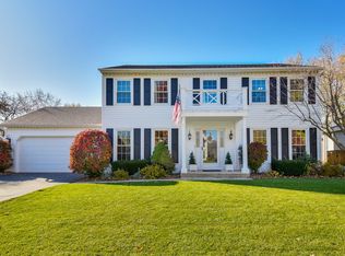 1920 Buckingham Dr, Wheaton, IL 60189