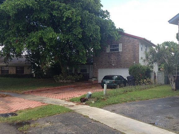 4th image of 400 SW 75th Ave