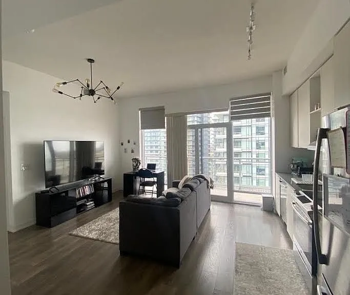 2520 Eglinton Ave W #1404 — Photo 5