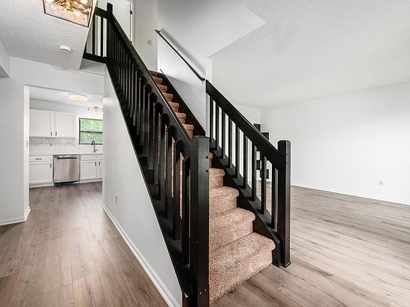 4th image of 1482 Brookforest Dr