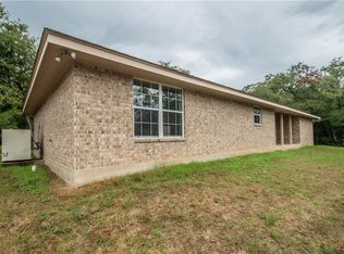 1079 Wonderful Rd, West Point, TX 78963