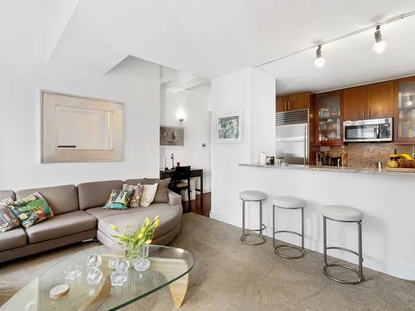 80 John Street 16E image 2 of 11