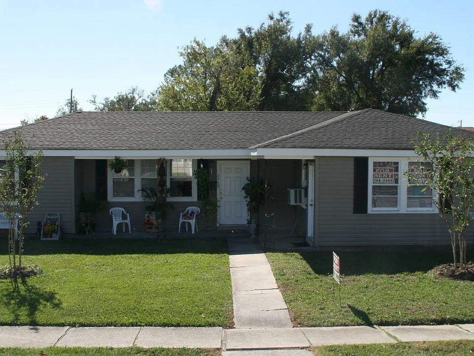 2308 Rose Dr #2308