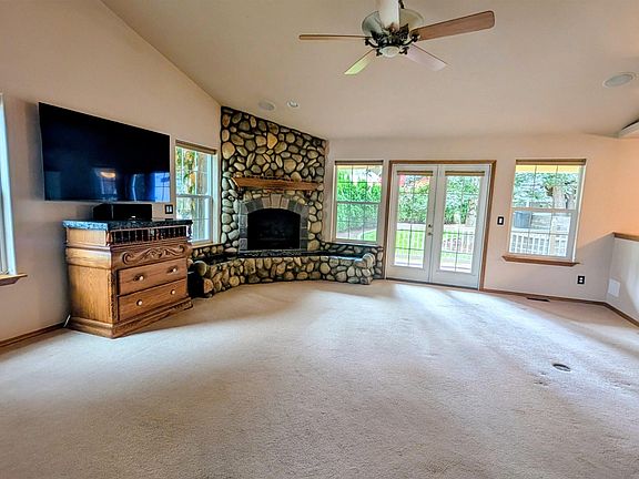 5th image of 21972 N Molly Ln