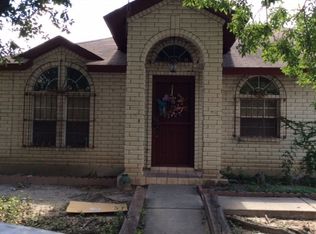9816 Center Rd, Laredo, TX 78045