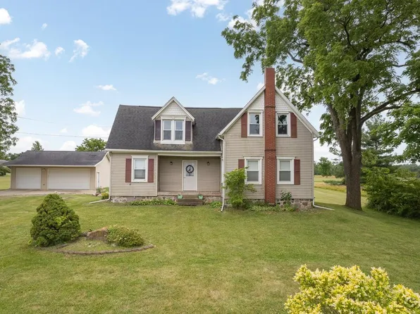 6187 Burton Rd, Adrian, MI 49221