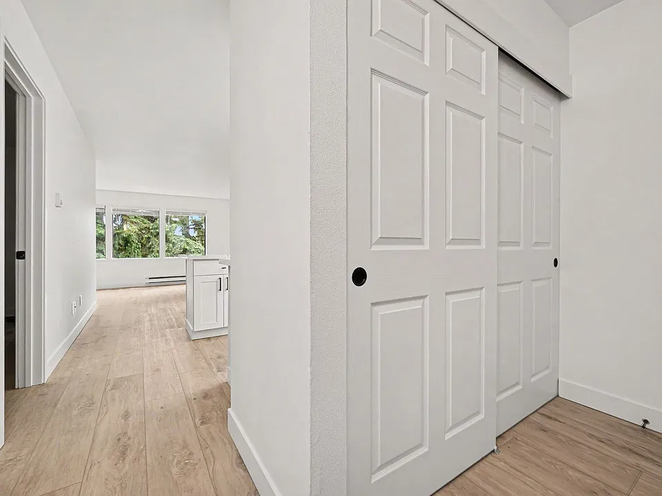 3626 Wallingford Ave N #2B