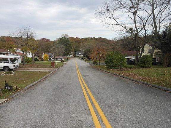 4th image of 2460 Northbrier Cir