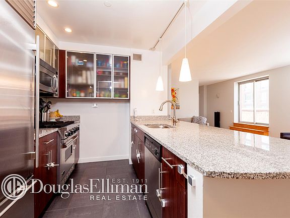 2nd image of 555 W 23rd St APT N11a