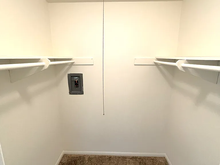 Ranchouse Apartments — Photo 9