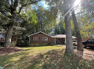 787 S Nottingham Rd, Jonesboro, GA 30236