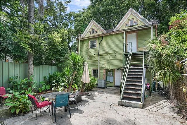 325 S Lopez St #E — Photo 3