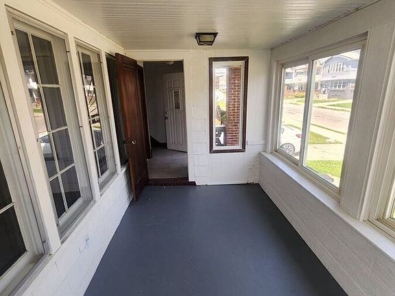 3rd image of 3334 E 146th St #3334