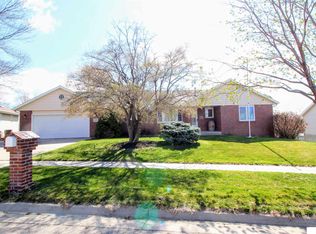 3600 Hartley Cir, Lincoln, NE 68521