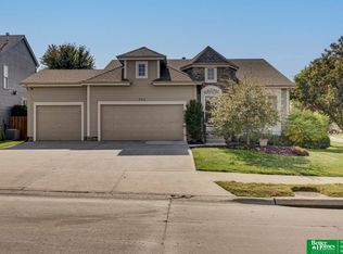 550 S 180th Ave, Elkhorn, NE 68022