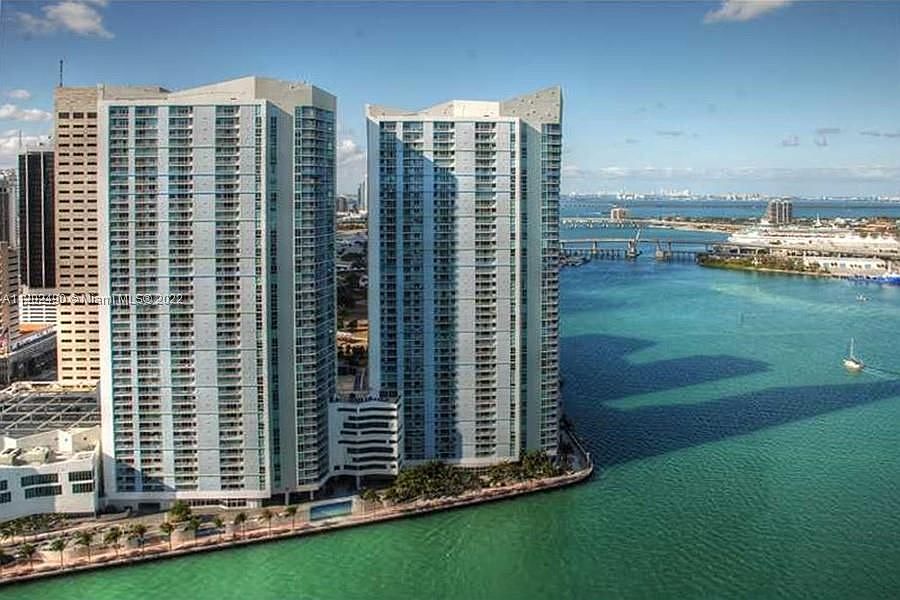 1st image of 325 Biscayne Blvd #3718