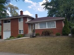 613 S Edward St, Mount Prospect, IL 60056