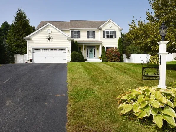 44 Pioneer Trl, Plymouth, MA 02360