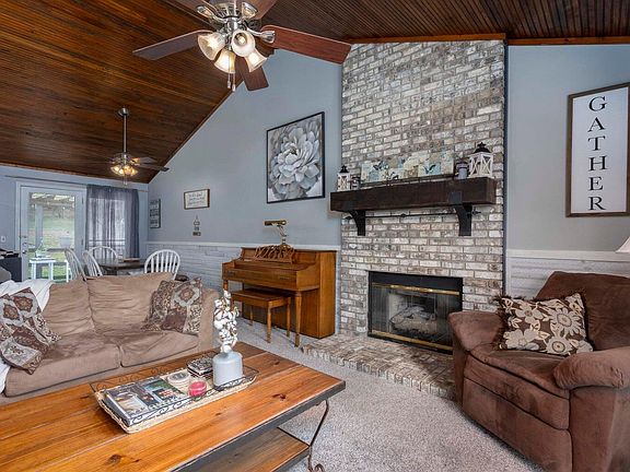 2nd image of 5034 Hunter Village Dr