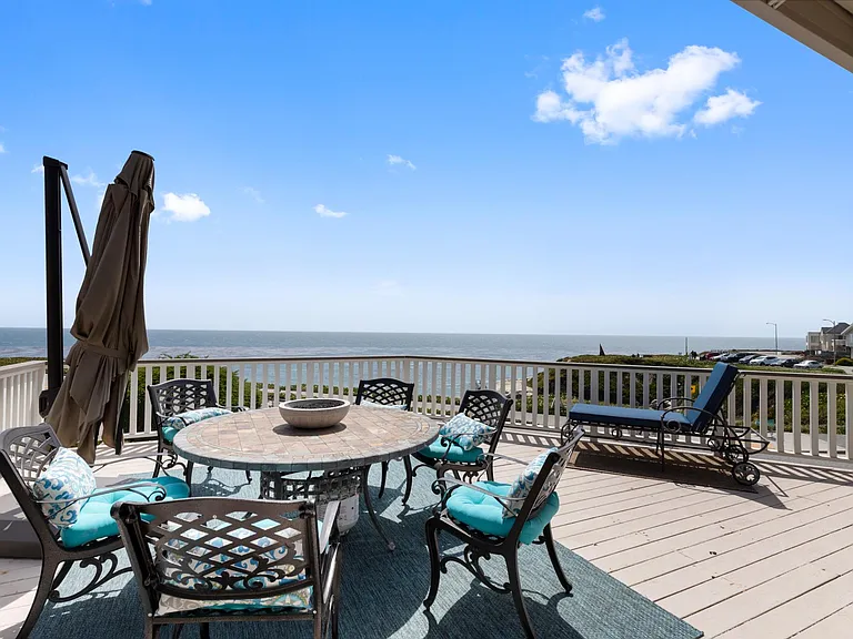 2124 W Cliff Dr — Photo 32