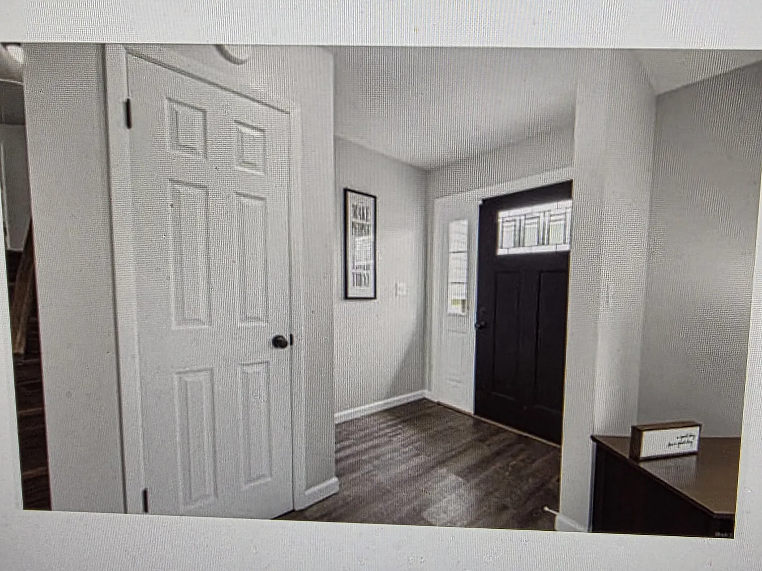 4 bed, 2.5 bath, 2382 sqft, $2,500 — Photo 1