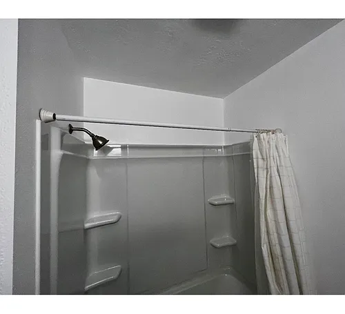 950 Richard St Photo 1