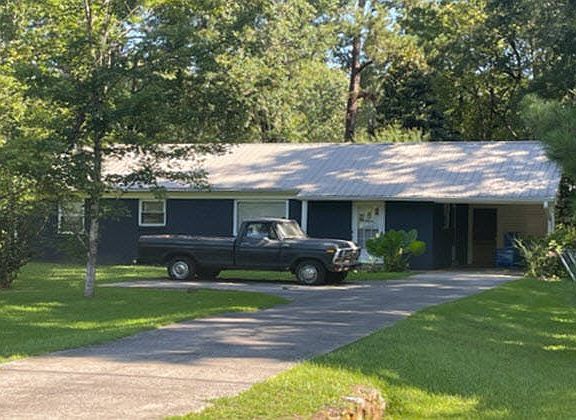 2nd image of 815 Forest Hills Dr