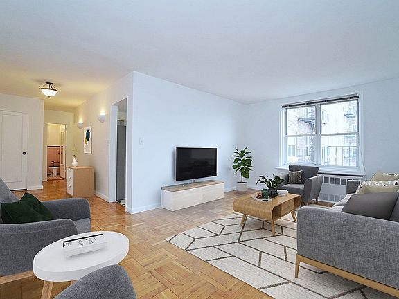 5th image of 350 Richmond Ter APT 2A